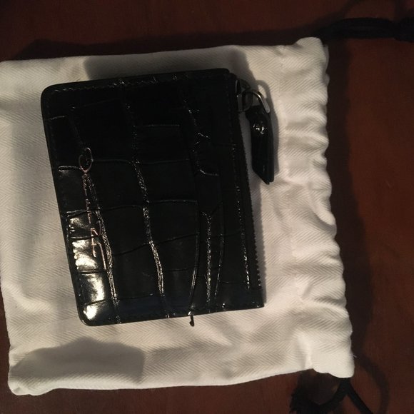 Oscar De La Renta Zip Card Holder - Picture 2 of 5